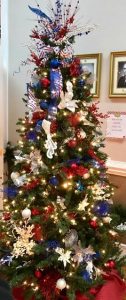 31-salute-the-season-tree